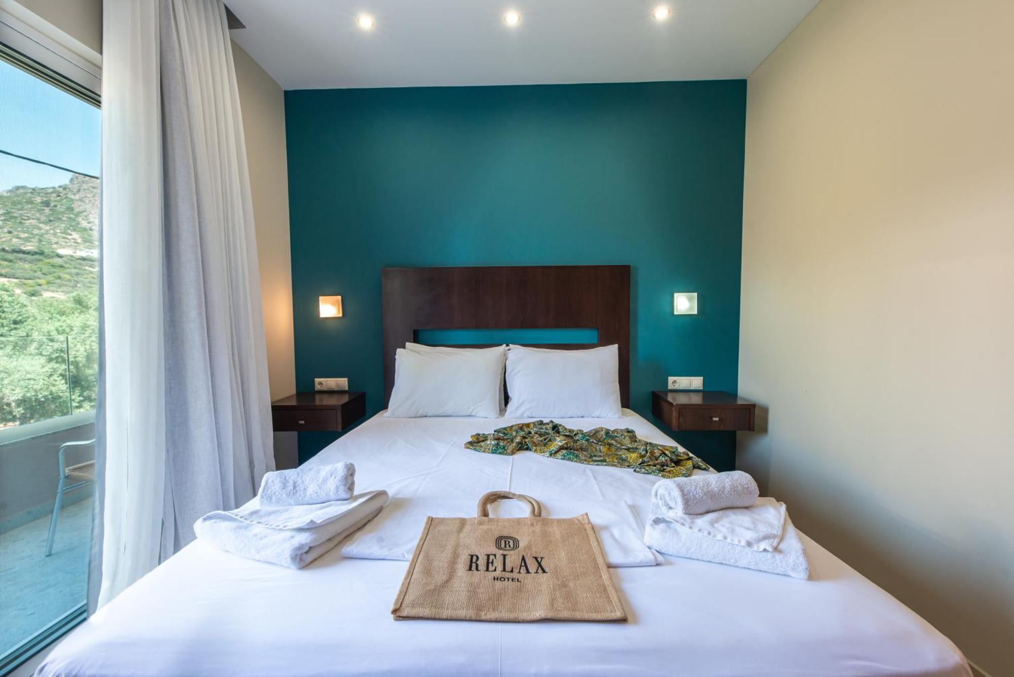 Relax Hotel Palaiochora Zewnętrze zdjęcie