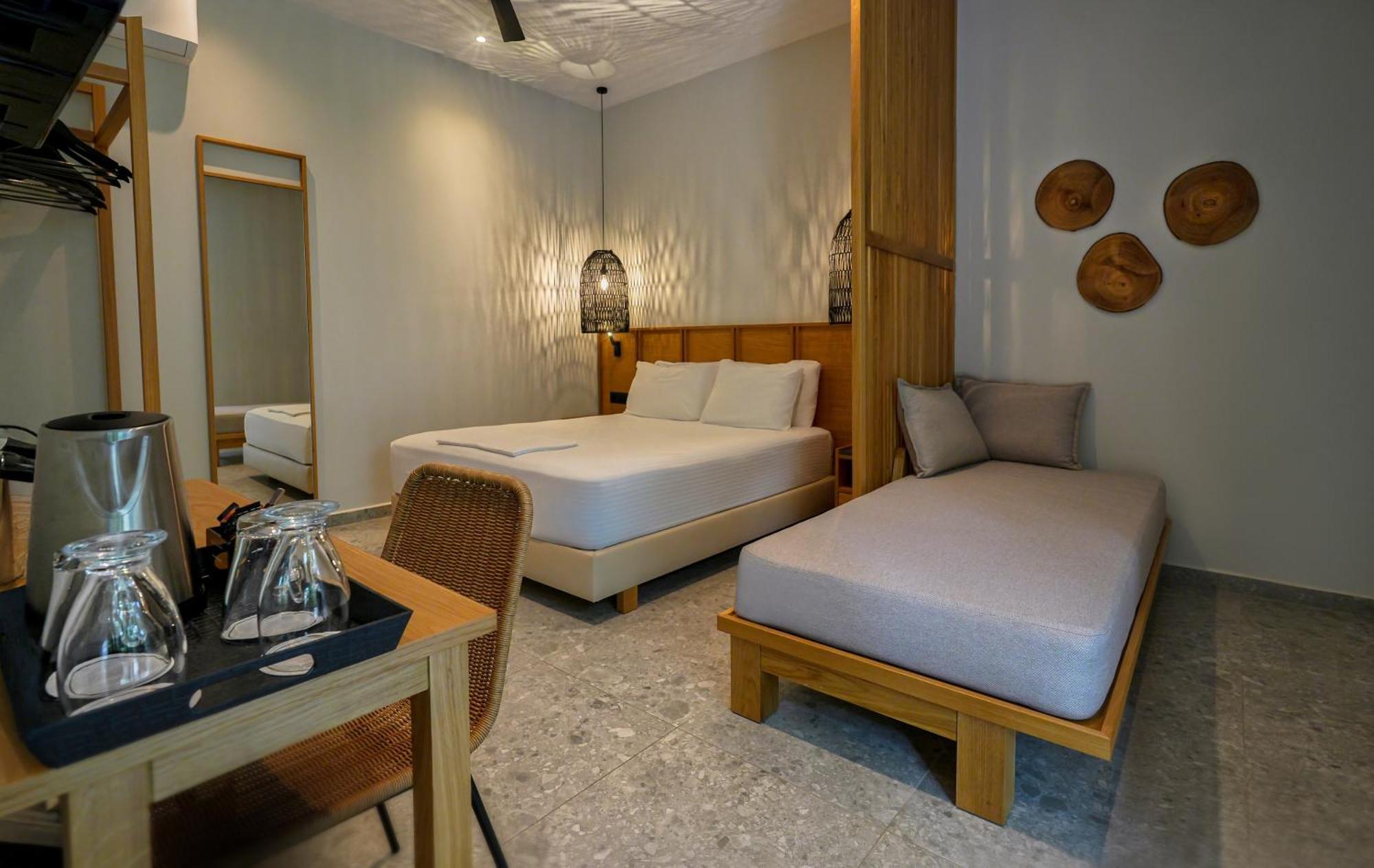 Relax Hotel Palaiochora Zewnętrze zdjęcie